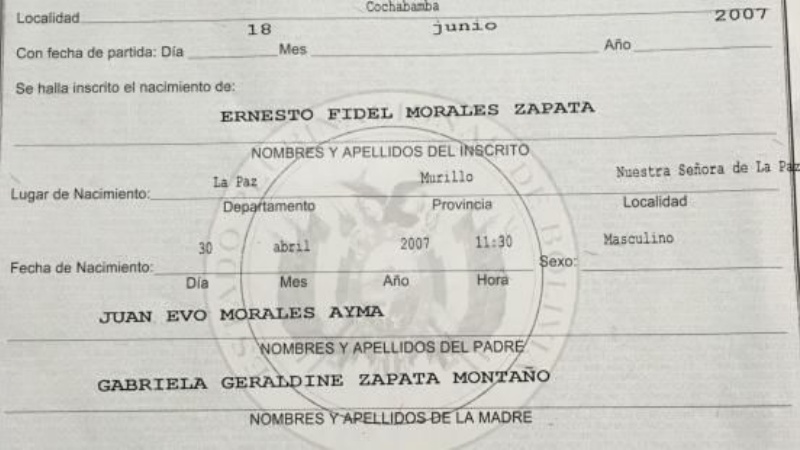 Archivo:Certificado de nacimiento del hijo de Evo y Zapata.jpg