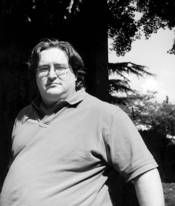Archivo:Gabe Newell - 2002.jpg