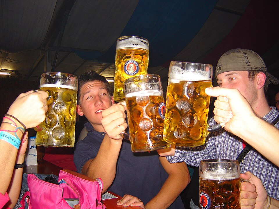 Archivo:Prost oktoberfest.jpg