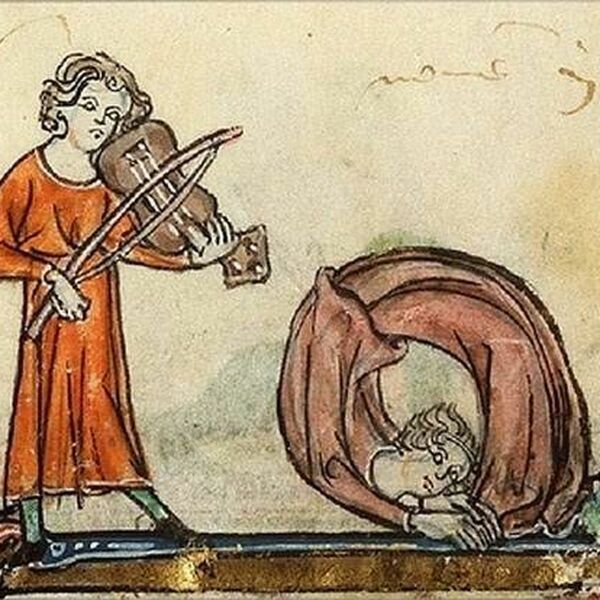 Archivo:Medieval doblado.jpg