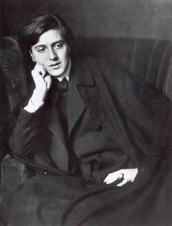 Albanbergpostureo.jpg