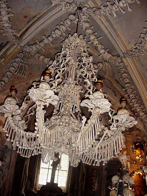 Archivo:Sedlec-Ossuary.jpg