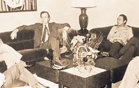¿¡George H. W. Bush de visita en casa de Manuel Antonio Noriega!?