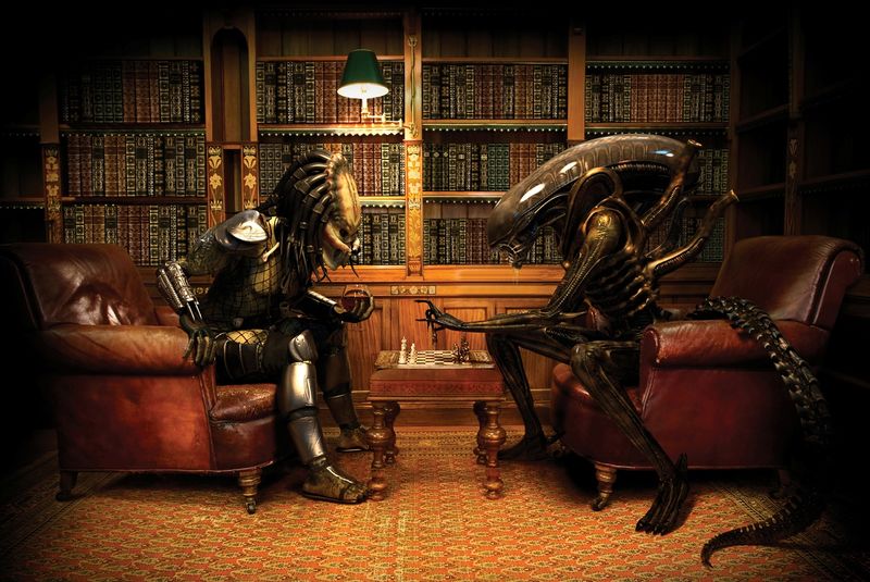 Archivo:Aliens vs predator inteligencia.jpg