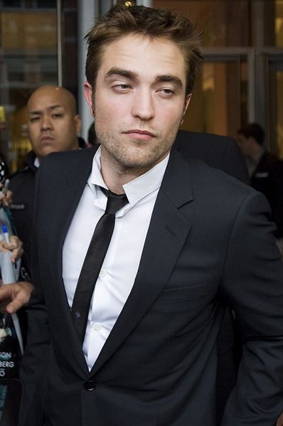 Archivo:Robert Pattinson Cosmopolis.jpg