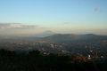 Una bonita vista de San Salvador, con todo y humo bruma mañanera.