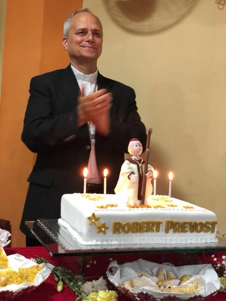 Archivo:Leon xiv cumpleaños3.png