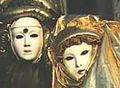 En Venecia la gente es muy poco original y sus disfraces son malas imitaciones del de V de Vendetta.
