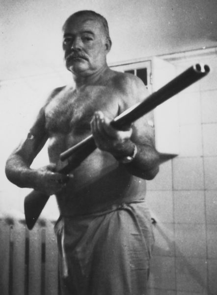 Archivo:Hemingway-gun.jpg