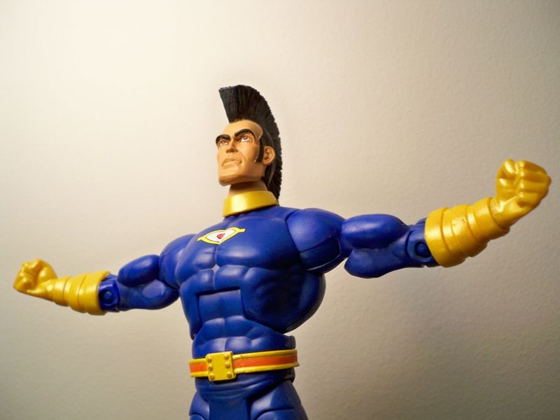 Archivo:Omac-arms-outstretched.jpg