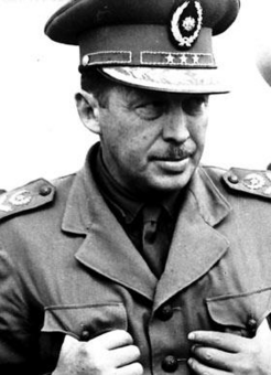 Alfredo Stroessner 4.gif