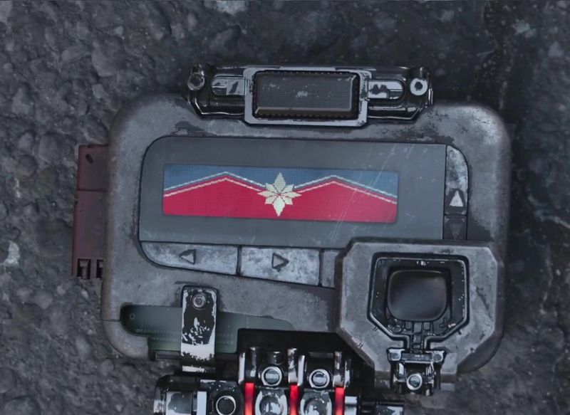 Archivo:Captain Marvel call.jpg