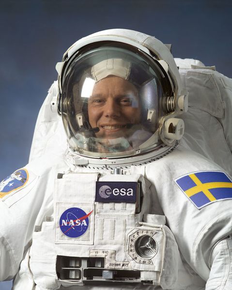 Archivo:Astronauta feliz.jpg
