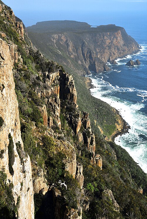 Archivo:Cape Raoul 3.jpg