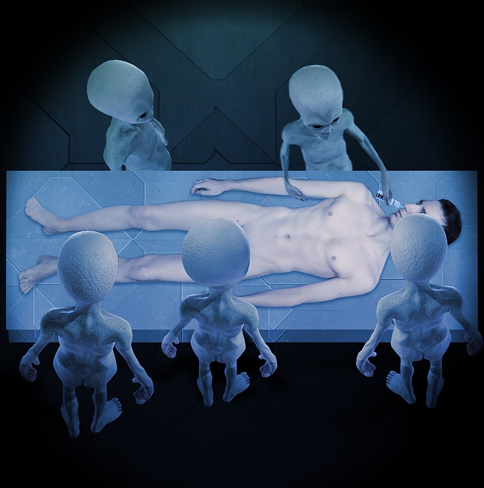 Archivo:Alien Abduction.jpg