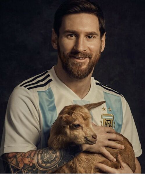 Archivo:Messi cabra.jpg