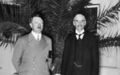 Chamberlain y Adolfo Hitler en la Conferencia de Bayern de Múnich
