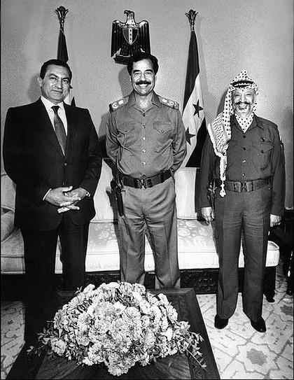 Soubor:Krokotrio-Mubarak Hussein Arafat.jpg