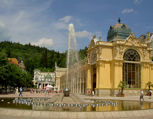 Soubor:Marienbad-Brunnen (1).jpg