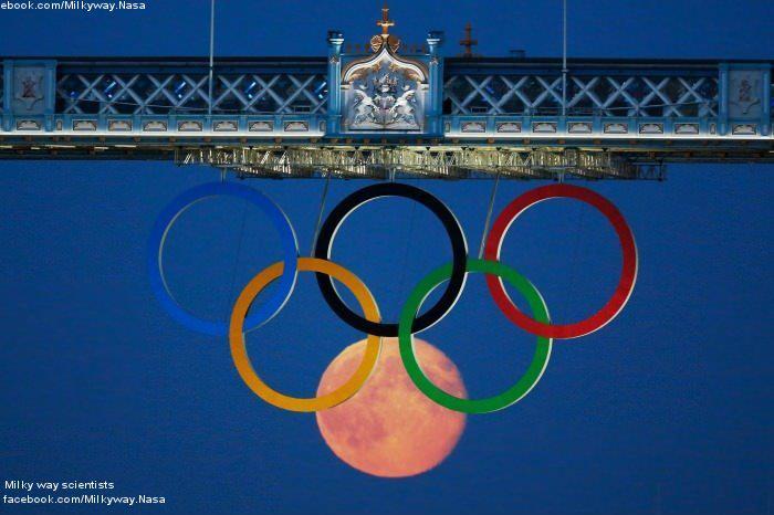 Soubor:Olympiáda měsíc.jpg
