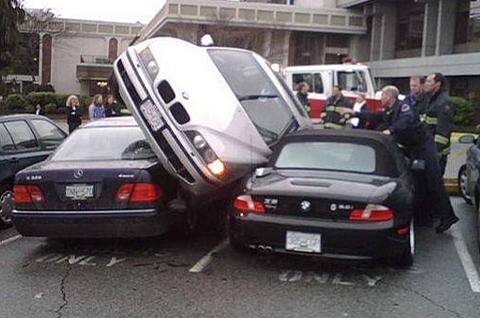 Soubor:Parkovani na storc.JPG