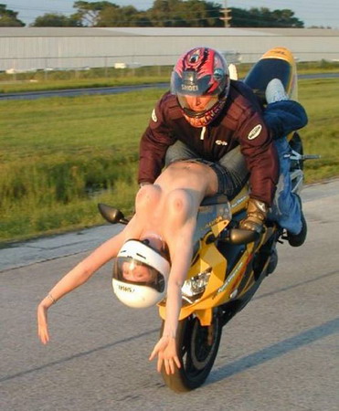 Soubor:Motocykl prsa.jpg