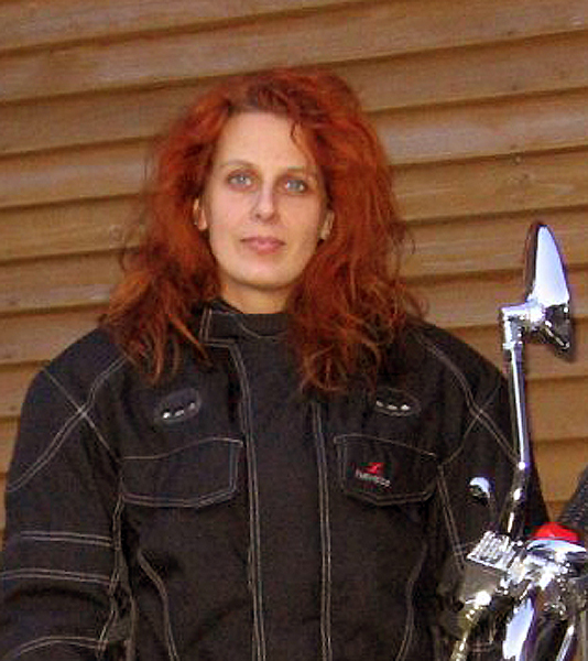 Soubor:Ilona the biker necy.jpg
