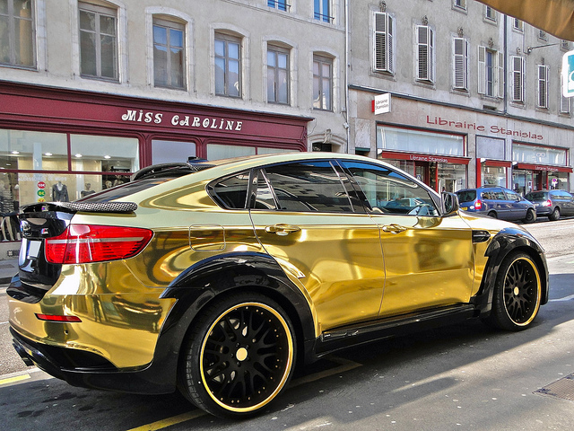 Soubor:BMW X6 Gold 2.jpg