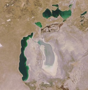 Soubor:Aralske jezero2.jpg