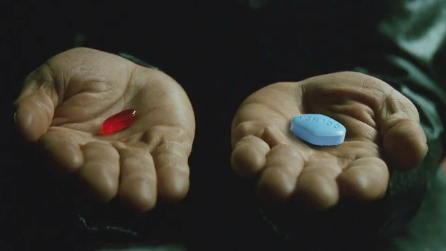 Soubor:Blue pill or red pill 2.jpg