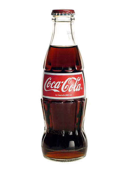 Soubor:CocaColaBottle background free.jpg