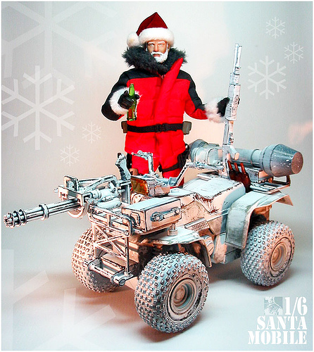Soubor:Santa on a quad 4.jpg