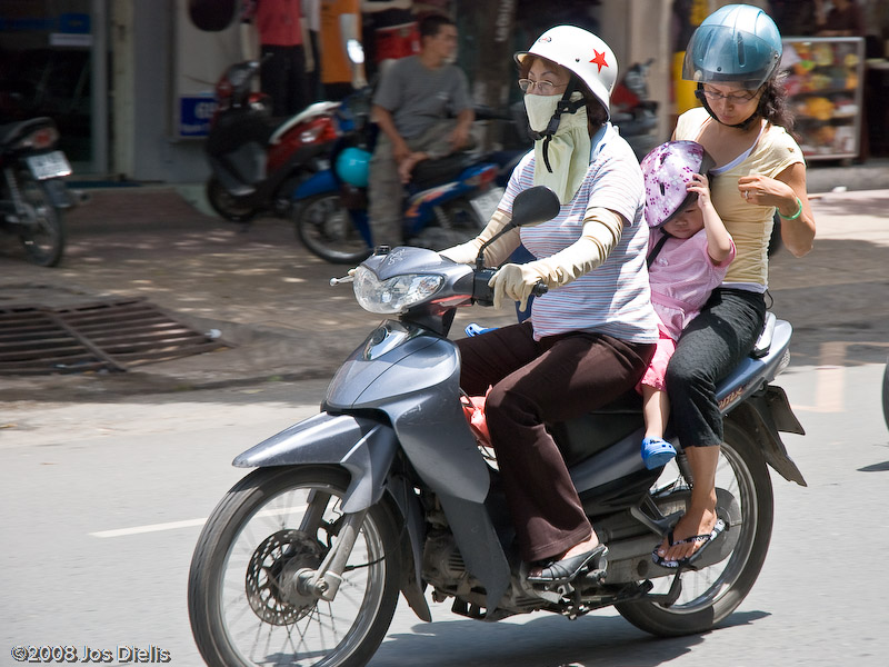 Soubor:Ho Chi Minh City Motorcycle 1.jpg