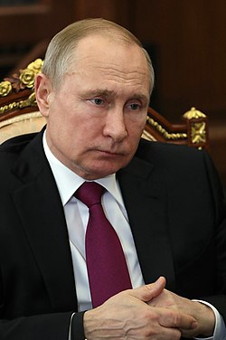 Vladimir Putin with Mikhail Mishustin (2019-05-06) 01.jpg