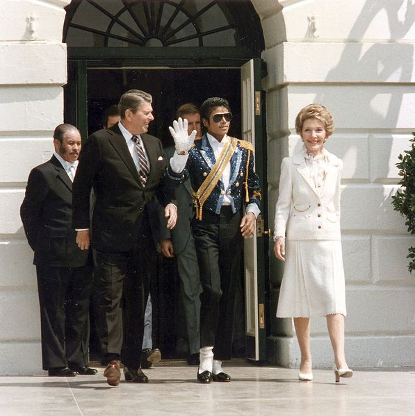 Soubor:Michael Jackson a Reagan.jpg