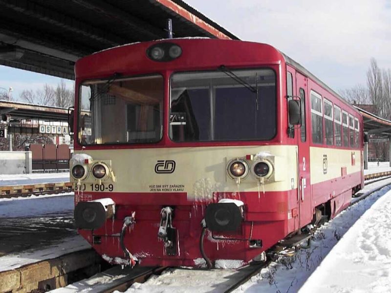 Soubor:Vlak v Ostravě.jpg