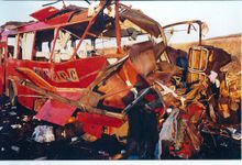 Srbský autobus zničený kosovskými Albánci (ujel jim...)
