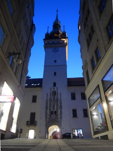 Soubor:Tower of the old city hall in Brno.jpg