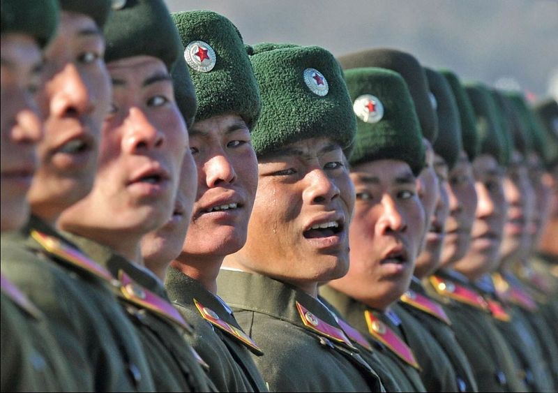 Soubor:Vojaci severni korea.jpg