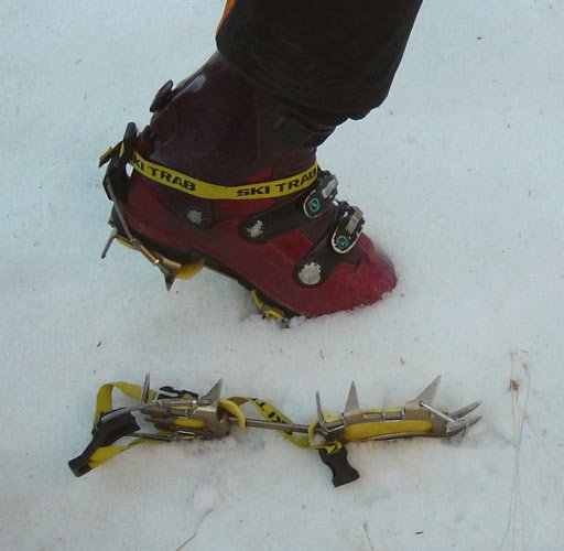 Datei:Ski boot crampons.jpg