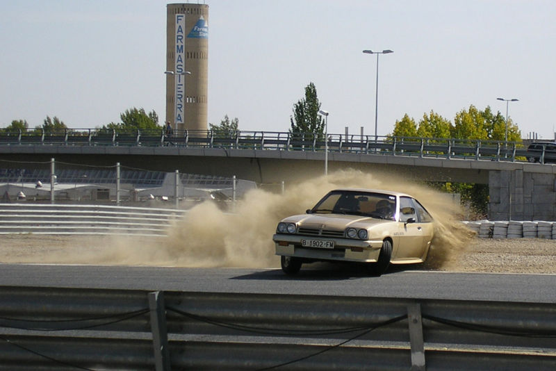 Datei:800px-Opel Manta Jarama 2006.jpg