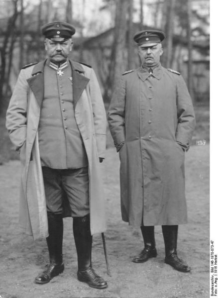Datei:Bundesarchiv Bild 146-1970-073-47, Paul v. Hindenburg, Erich Ludendorff.jpg