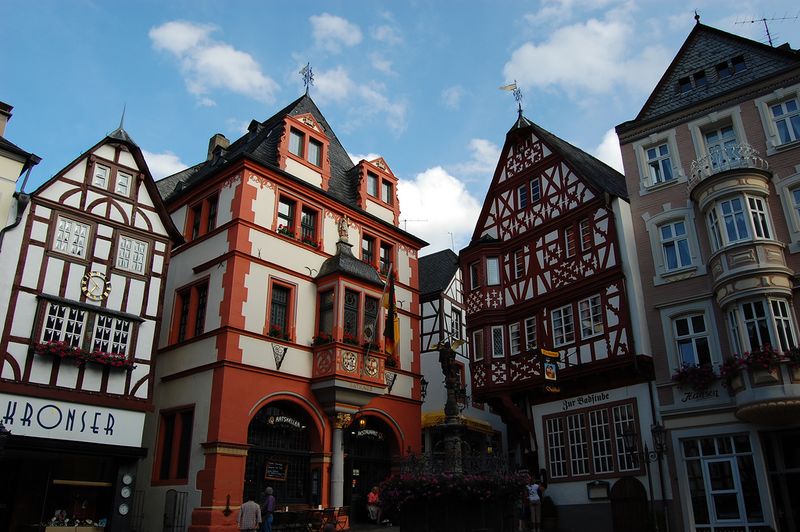 Datei:Altstadt Bernkastel.jpg