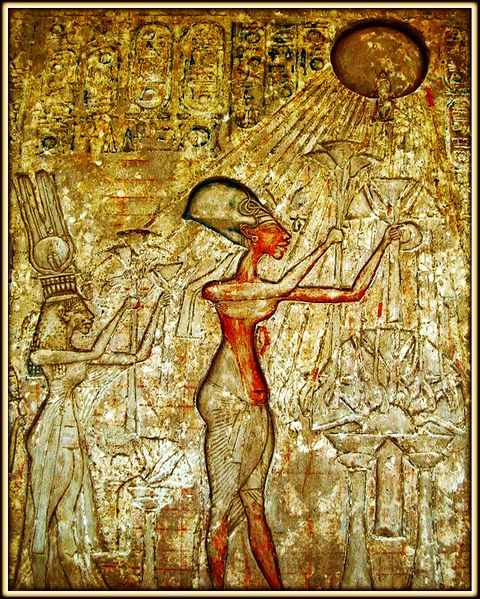 Datei:La salle d'Akhenaton (1356-1340 av J.C.) (Musée du Caire)-2096.jpg