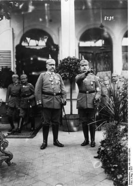 Datei:Bundesarchiv Bild 146-1987-127-09A, Paul von Hindenburg, Erich Ludendorff.jpg