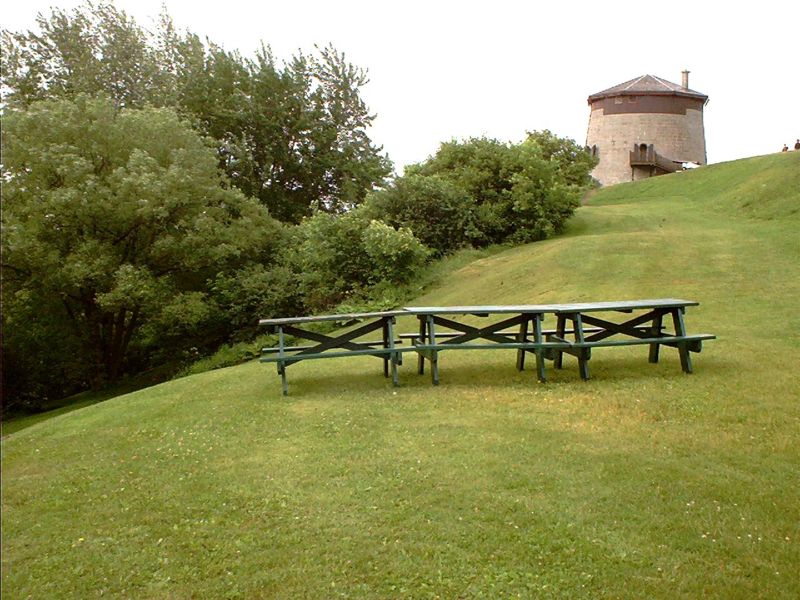 File:Battlefields Park Tables and Martello Tower.jpg