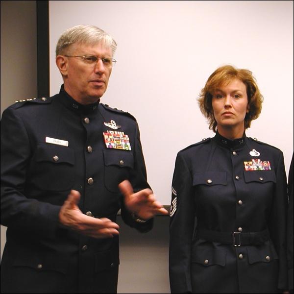 File:New-air-force-uniform-blues-female.jpg