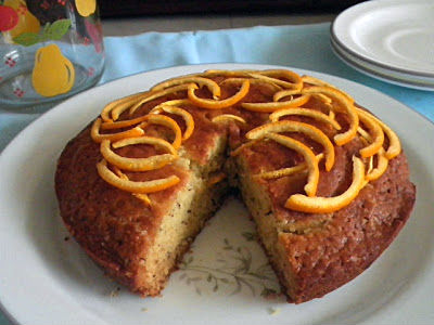 File:Eggless Orange Banana Cake.jpg