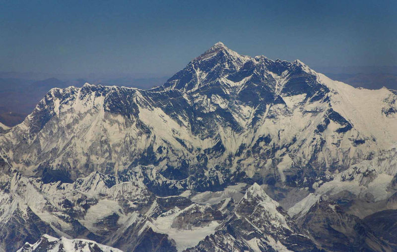 File:800px-Mt Everest Aerial.jpg