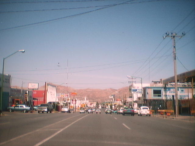 File:Chihuahua boulevard.jpg